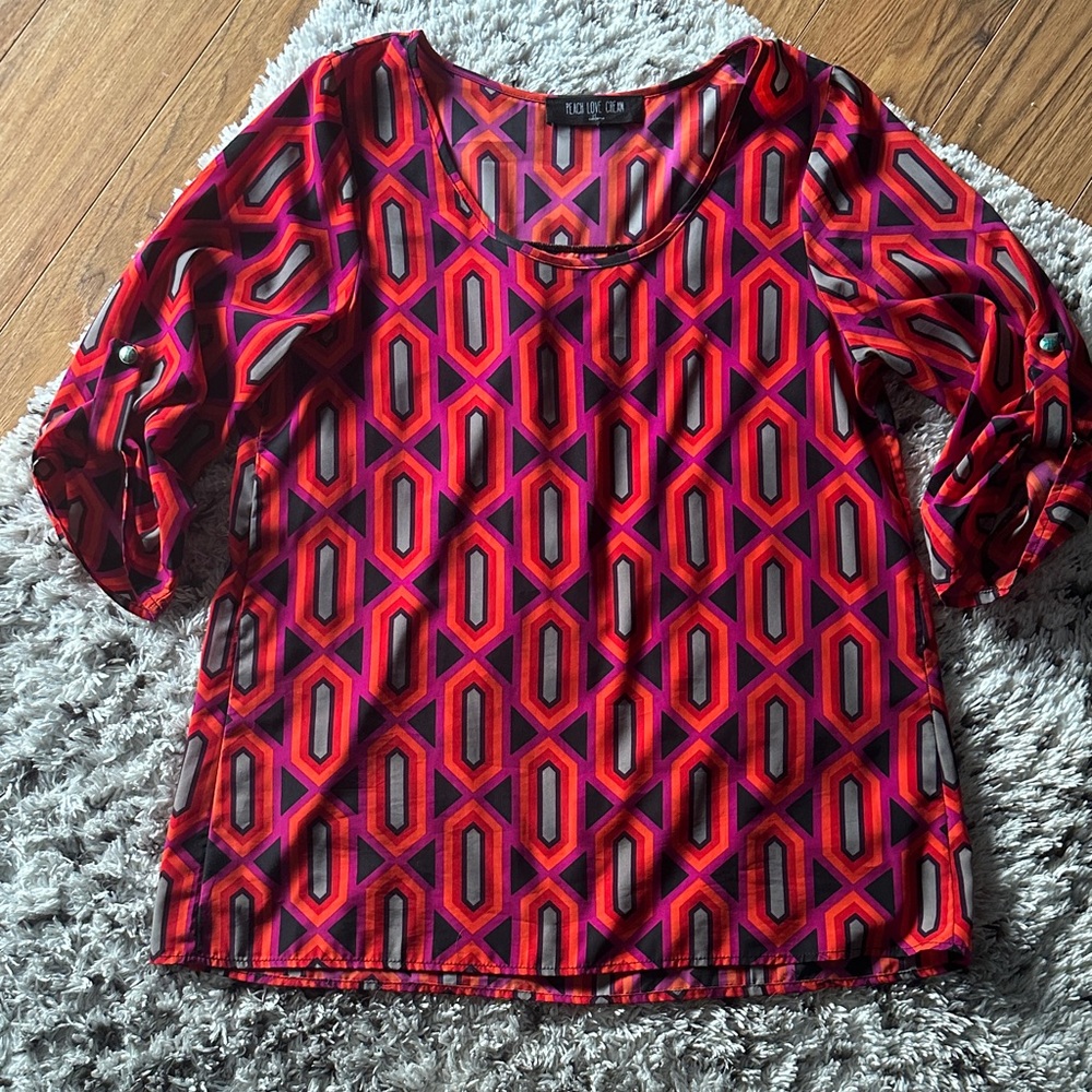 Peach Love California Red and Black Geometric Blouse